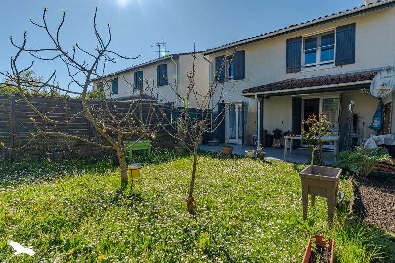 Vente Maison CARBON BLANC - 4 pièces -95 m² - (33560)