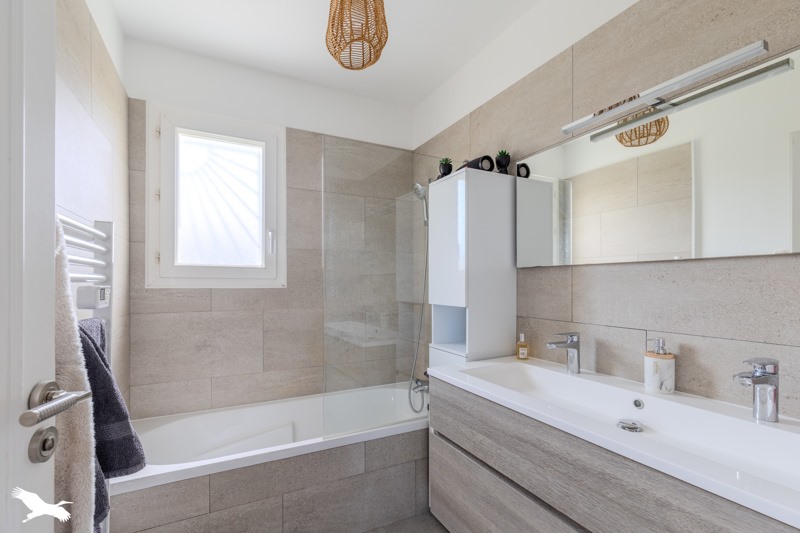 Vente Maison CARBON BLANC - 5 pièces -100 m² - (33560)