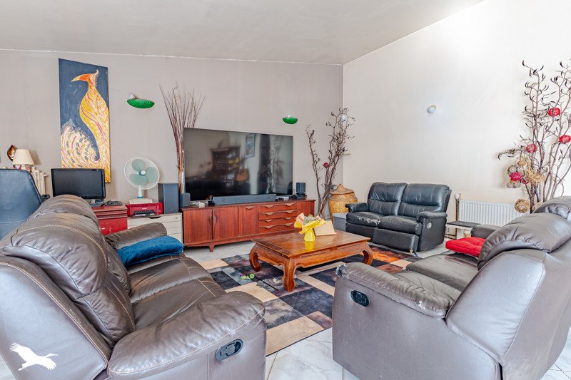 Vente Maison CARBON BLANC - 7 pièces -174 m² - (33560)