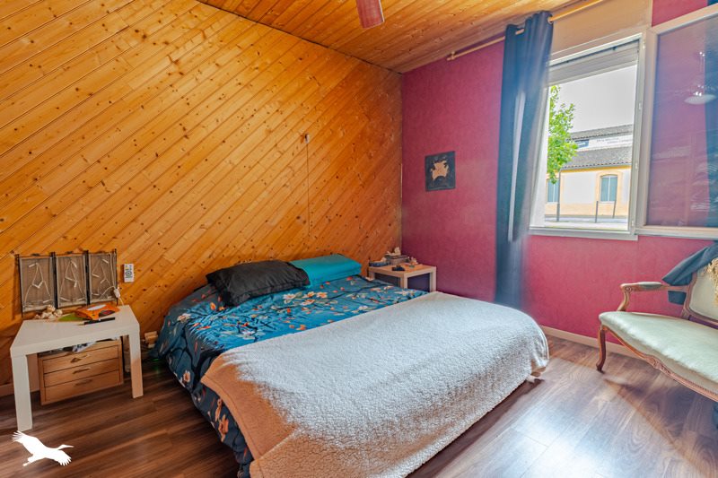 Vente Maison CARBON BLANC - 7 pièces -174 m² - (33560)