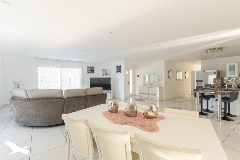 Vente Maison Sainte-Eulalie - 5 pièces -155 m² - (33560)