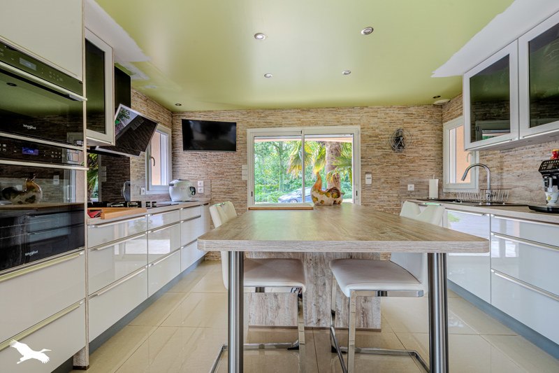 Vente Maison BRIGUEUIL - 6 pièces -225 m² - (16420)