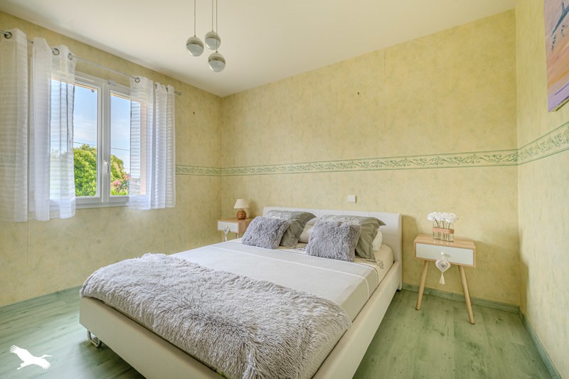 Vente Maison BRIGUEUIL - 6 pièces -225 m² - (16420)