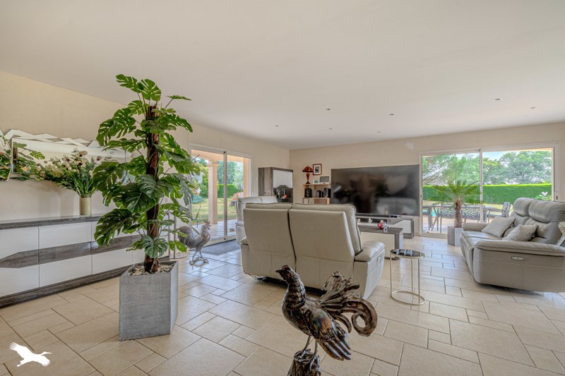 Vente Maison BRIGUEUIL - 6 pièces -225 m² - (16420)