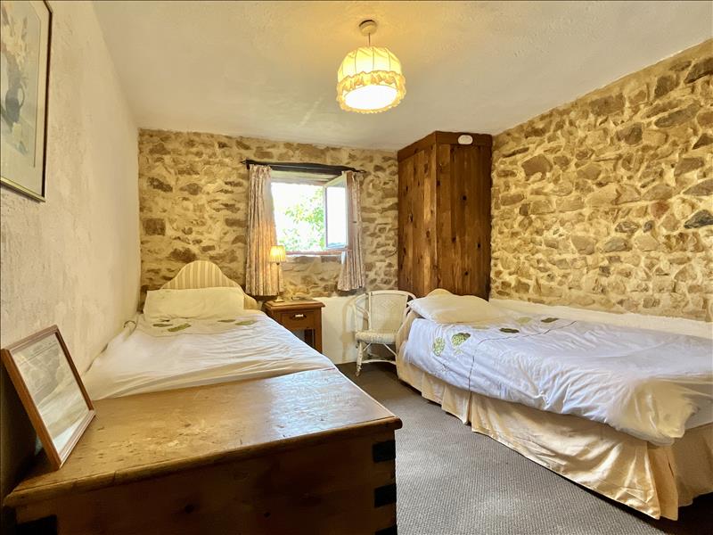 Vente Maison SAULGOND - 4 pièces -105 m² - (16420)