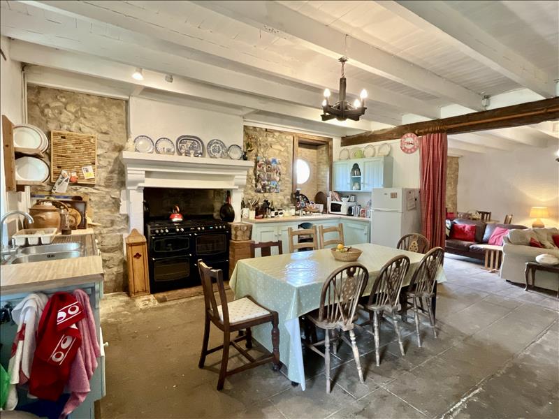 Vente Maison SAULGOND - 4 pièces -105 m² - (16420)