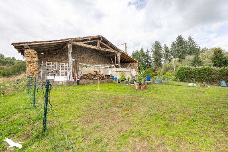 Vente Maison SAULGOND - 5 pièces -248 m² - (16420)