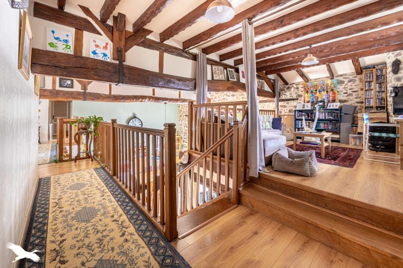 Vente Maison SAULGOND - 5 pièces -248 m² - (16420)