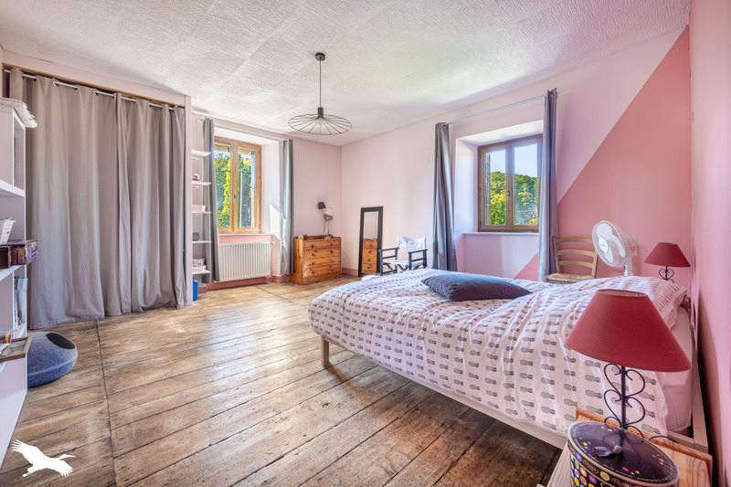 Vente Maison ST JUNIEN - 7 pièces -234 m² - (87200)