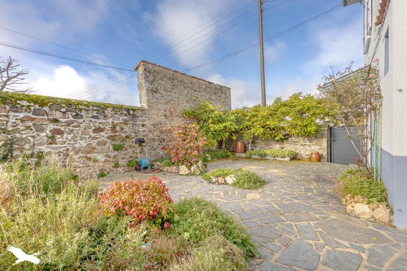 Vente Maison ST JUNIEN - 6 pièces -160 m² - (87200)
