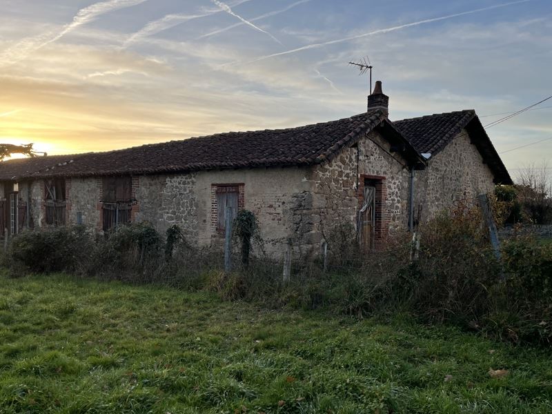 Vente Immeuble ST JUNIEN - -  92 m² - (87200)