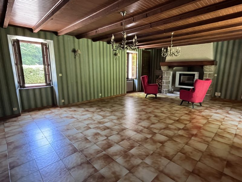Vente Maison ST JUNIEN - 7 pièces -185 m² - (87200)
