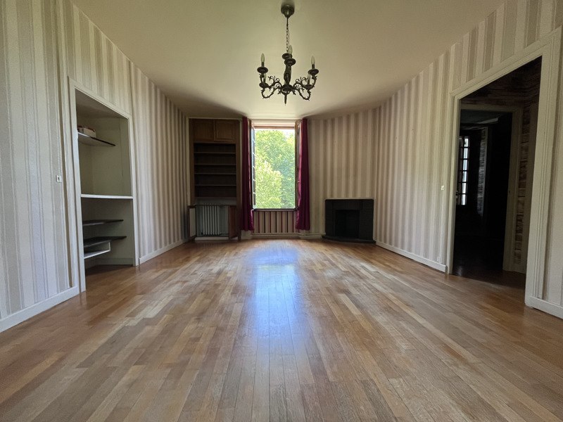 Vente Maison ST JUNIEN - 7 pièces -185 m² - (87200)