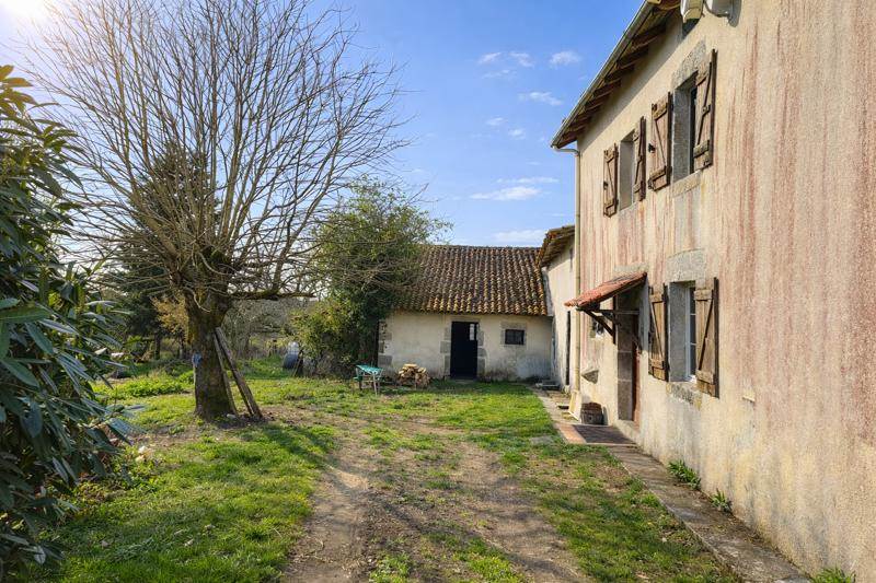 Vente Maison MONTROL SENARD - 3 pièces -78 m² - (87330)