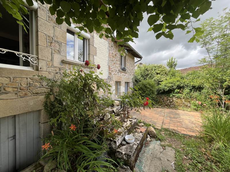 Vente Maison ST MARTIN DE JUSSAC - 2 pièces -66 m² - (87200)