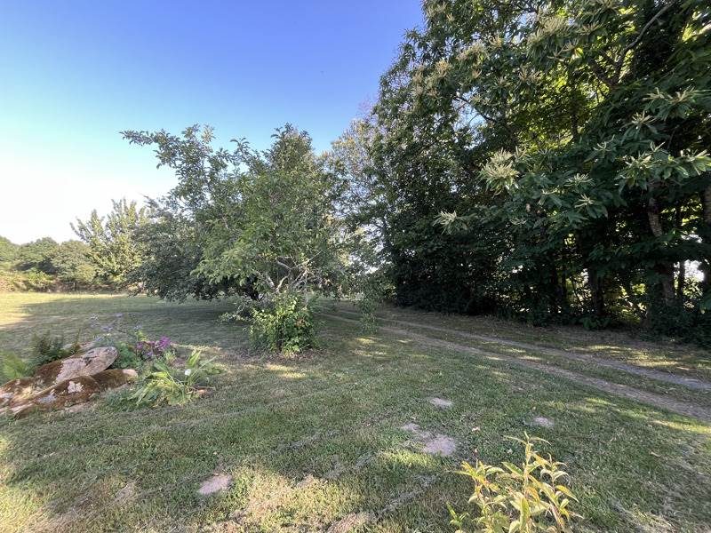 Vente Maison MONTROLLET - 5 pièces -104 m² - (16420)