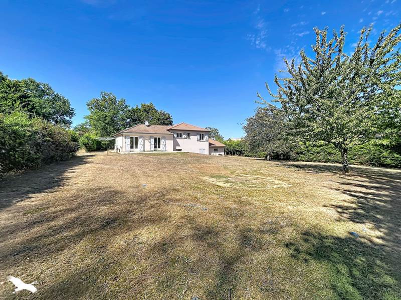 Vente Maison CHAILLAC SUR VIENNE - 5 pièces -150 m² - (87200)