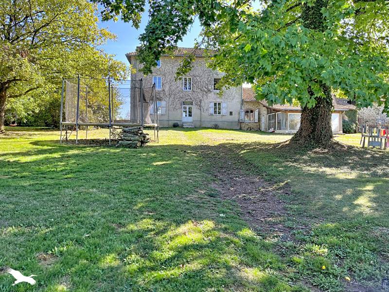 Vente Maison Saint-Brice-sur-Vienne - 10 pièces -338 m² - (87200)