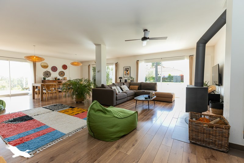 Vente Maison MONTIGNAC - 9 pièces -248 m² - (65690)