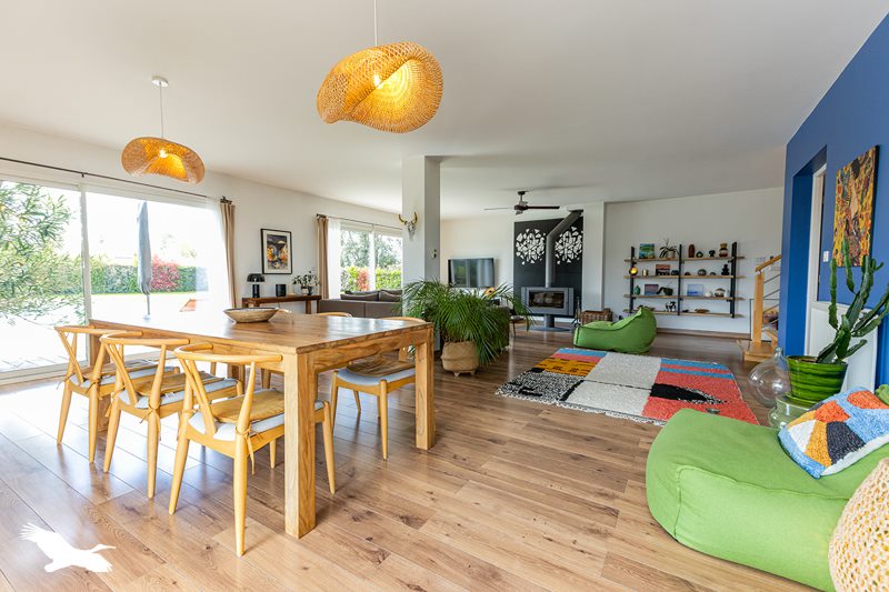 Vente Maison MONTIGNAC - 9 pièces -248 m² - (65690)