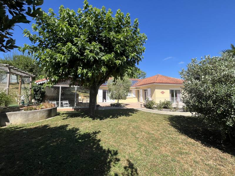 Maison 5 pièces 115 m² · à Bordes · 115 m² · 218 300 €