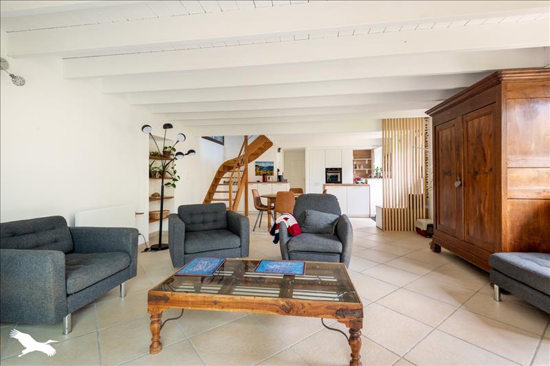 Vente Maison KERNOUES - 8 pièces -141 m² - (29260)