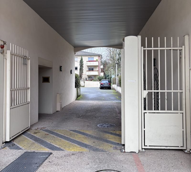 Vente Parking COLOMIERS - -  10 m² - (31770)