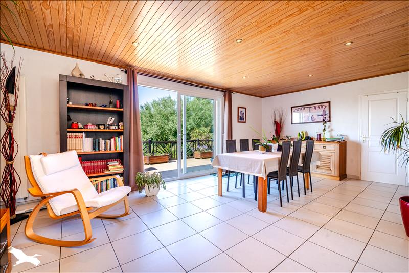 Vente Maison PLOGOFF - 4 pièces -120 m² - (29770)