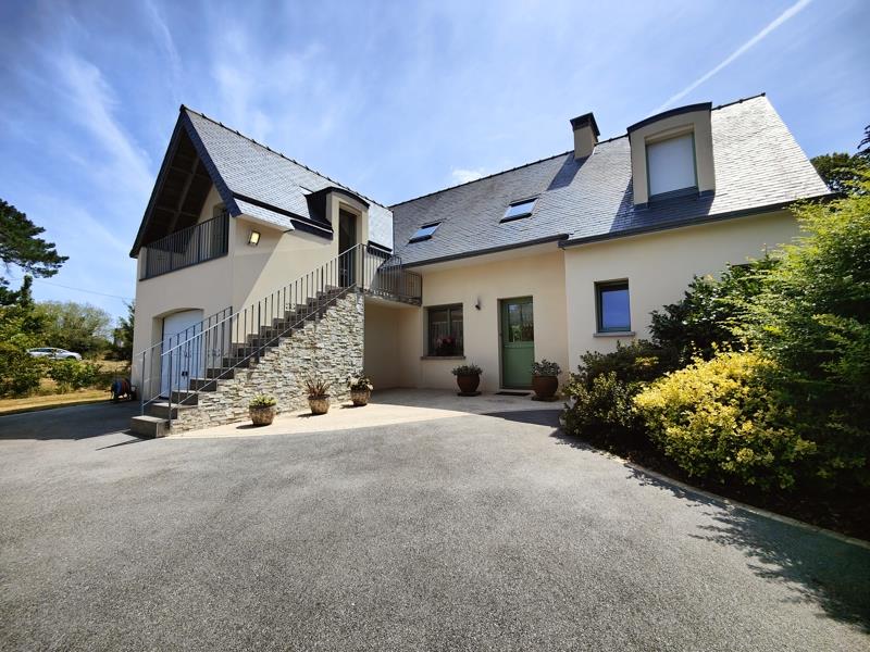 Vente Maison KERLAZ - 5 pièces -143 m² - (29100)