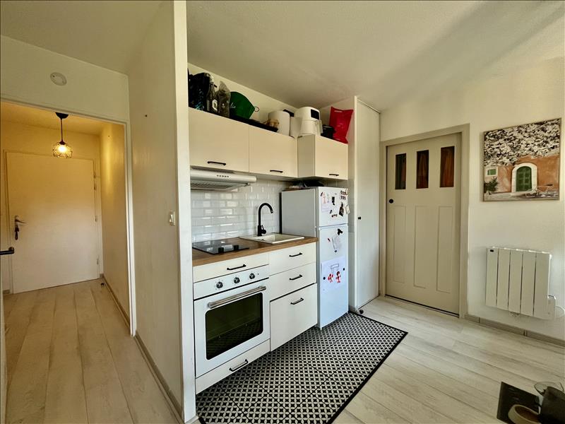 Vente Appartement SALLES - 1 pièce -31 m² - (33770)