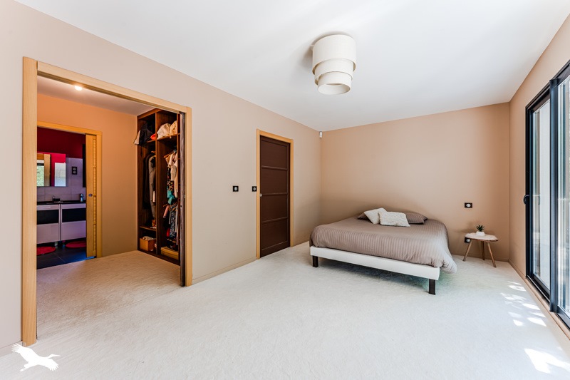 Vente Maison SALLES - 6 pièces -243 m² - (33770)