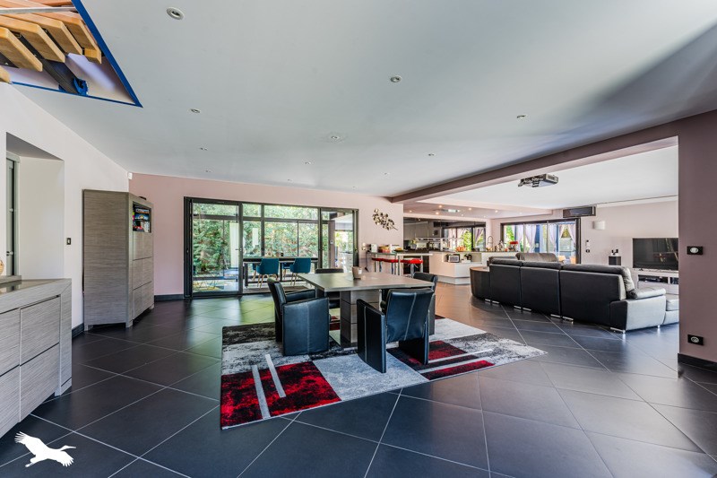 Vente Maison SALLES - 6 pièces -243 m² - (33770)