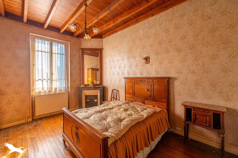 Vente Maison SALLES - 6 pièces -160 m² - (33770)