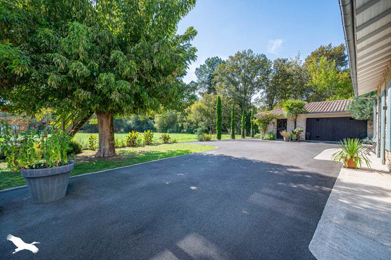 Vente Maison SALLES - 3 pièces -100 m² - (33770)