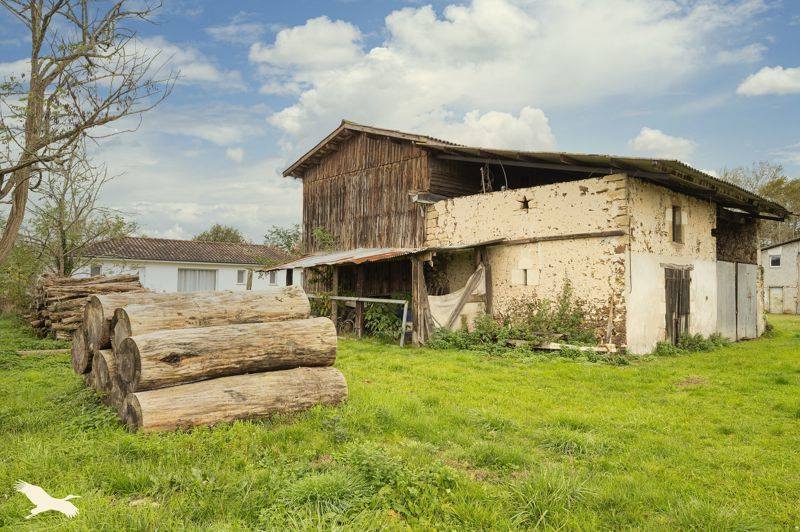 Vente Grange SALLES - 5 pièces -175 m² - (33770)