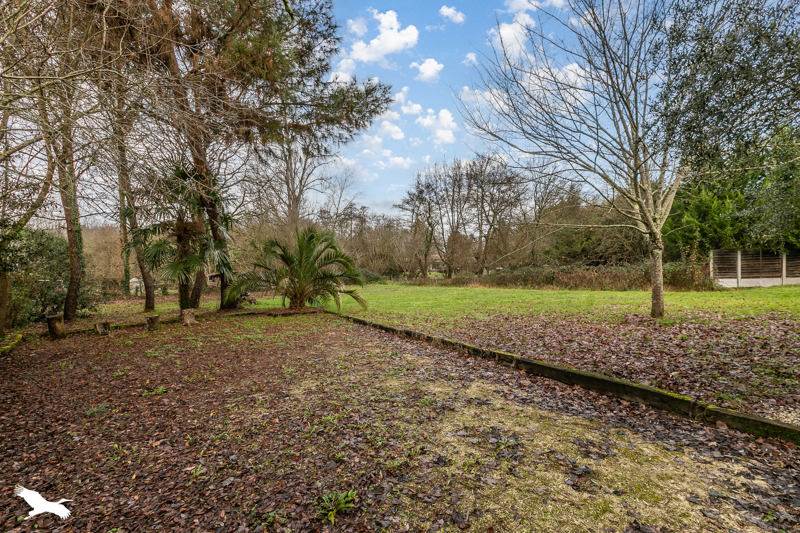 Vente Maison SALLES - 8 pièces -270 m² - (33770)