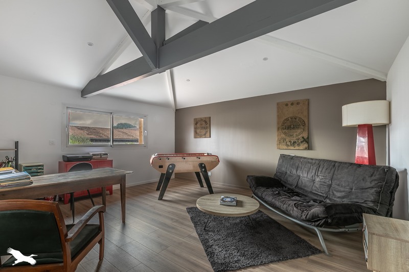 Vente Maison SALLES - 8 pièces -270 m² - (33770)