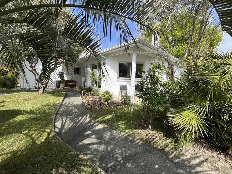 Maison 6 pièces 155 m² · à Lugos · 155 m² · 525 000 €