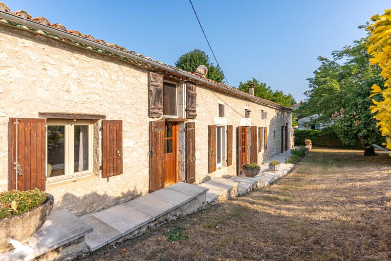 Vente Maison RIOCAUD - 7 pièces -181 m² - (33220)