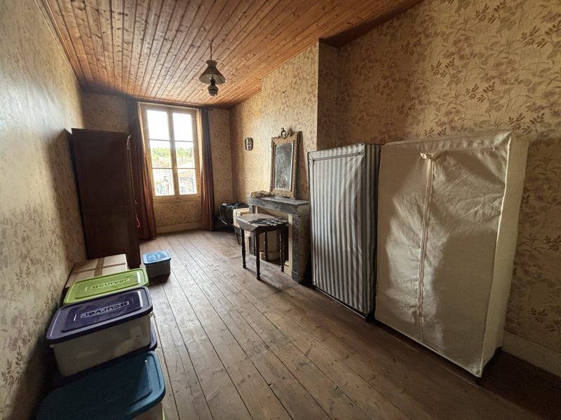 Vente Maison PORT STE FOY ET PONCHAPT - 9 pièces -285 m² - (33220)
