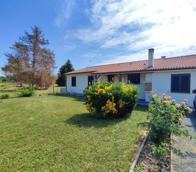 Vente Maison PINEUILH - 6 pièces -110 m² - (33220)