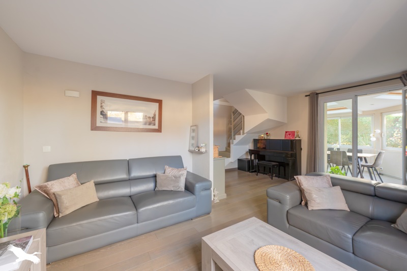 Vente Maison MONTIGNY LE BRETONNEUX - 5 pièces -104 m² - (78180)