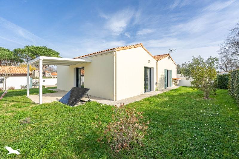 Vente Maison BREUILLET - 4 pièces -120 m² - (17920)