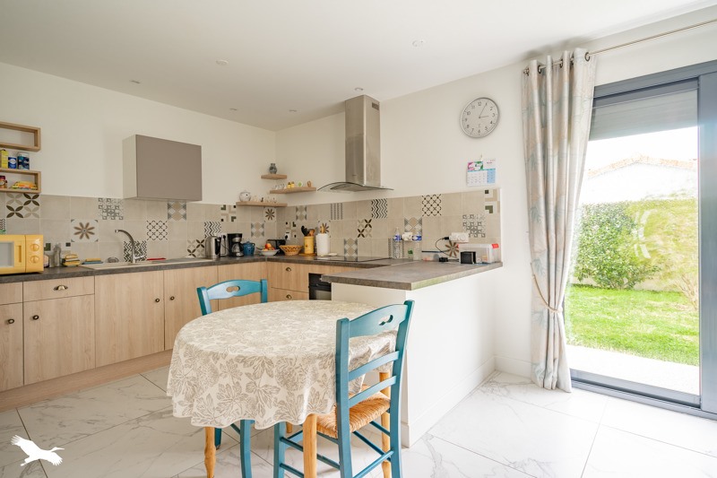 Vente Maison BREUILLET - 4 pièces -120 m² - (17920)