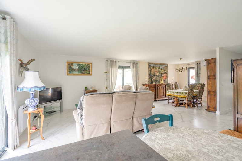 Vente Maison BREUILLET - 4 pièces -120 m² - (17920)