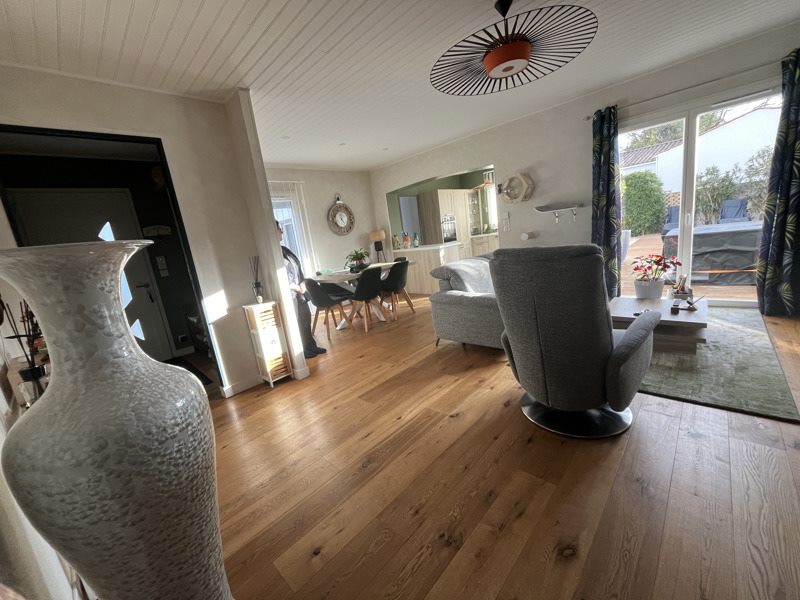 Vente Maison BREUILLET - 4 pièces -110 m² - (17920)