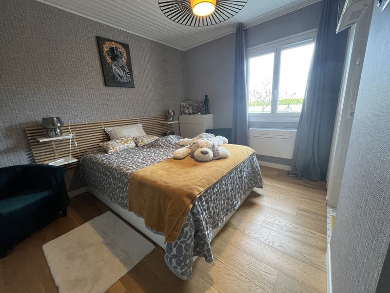 Vente Maison BREUILLET - 4 pièces -110 m² - (17920)