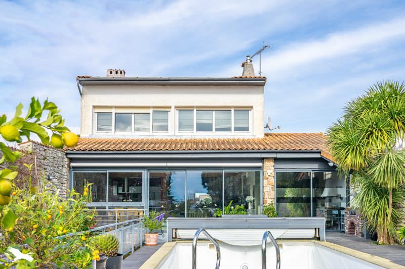 Vente Maison VAUX SUR MER - 6 pièces -187 m² - (17640)