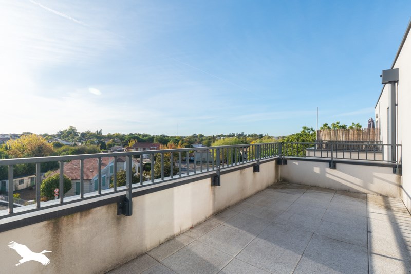 Vente Appartement Cenon - 4 pièces -96 m² - (33150)