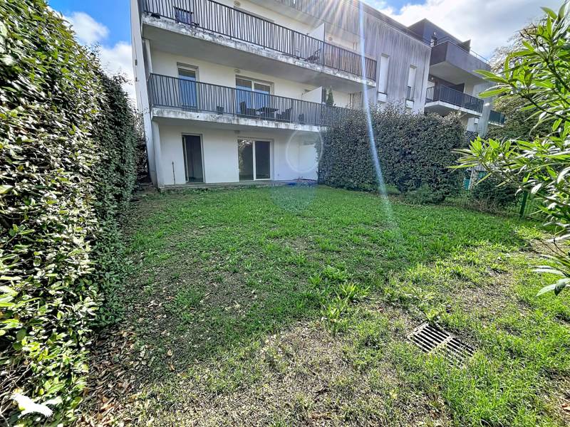 Vente Appartement Cenon - 2 pièces -40 m² - (33150)